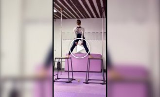 Flexible apple lover