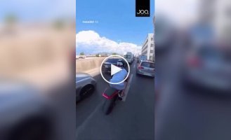 Lane-splitting comes with risks