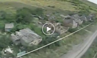 Ukrainian FPV-drone baked Russian "Solntsepek"