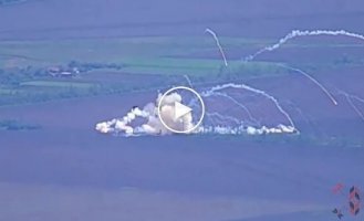 Дрон-камикадзе Switchblade 600 уничтожает российский ЗРК Бук-М2 на Донецком направлении