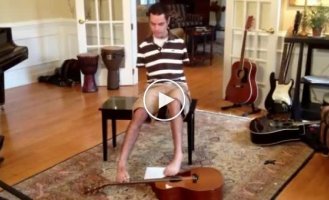 Игра на гитаре с помощью ног