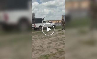 Самолет с министром из Конго выкатился с взлетно-посадочной полосы и загорелся