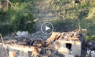 Ukrainian drones destroy Russian equipment and infantry in the Bakhmut direction