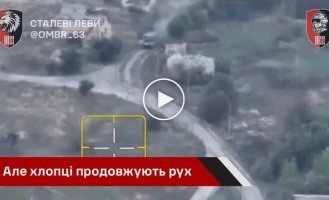Танк витримує атаку російського БПЛА і з відстані 50 метрів трьома пострілами знищує позицію окупантів у Торському на Донеччині