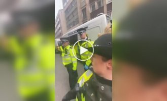 Police detained a mannequin due to complaints from Muslims.
