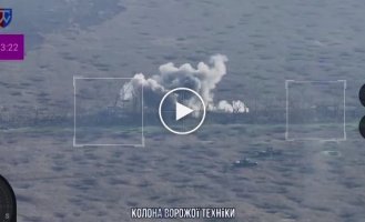 A Ukrainian tank shoots at a column of Russian armored vehicles in the Staromlinovsky direction