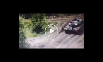 Ukrainian tank Leopard 2A6 operates in the Zaporozhye direction