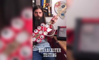 Гітара з пивних банок