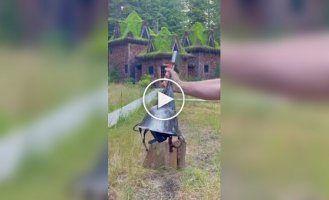 Вражаючий арсенал сокир: від складних до потрійних