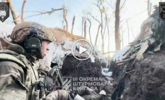 Soldiers of the 3rd Brigade clear enemy positions in the Kharkov region