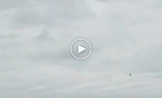 Yesterday, a Russian Su-25 attack aircraft was shot down over Maryinka. Footage from the ground