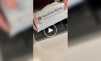 Клавиатура с корпусом из бетона