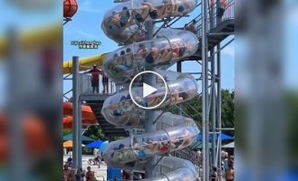 Технический сбой в китайском аквапарке