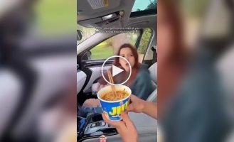 Лайфхак: як заспокоїти озлоблену дівчину