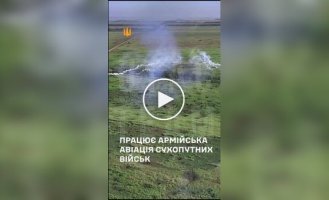 Пилот украинского вертолета атакует оккупантов