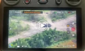 Ukrainian tank Leopard 2A6 firing at Russian positions in the Zaporozhye direction
