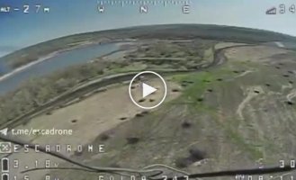 П'ятьох - одним ударом: FPV-дрон знищив особовий склад рашистів