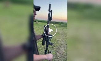 How to shoot a machine gun beautifully so that your friends will appreciate it