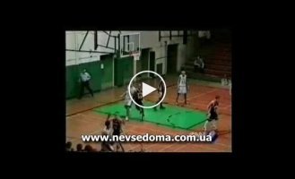 Красивый баскетбольный трюк