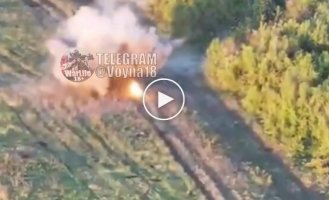 Explosion of a Russian motorcyclist on a mine in the Bakhmut direction