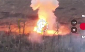 Detonation of the ammo gun of a Russian tank after the arrival of an ATGM in the Rabotino area of the Zaporozhye region