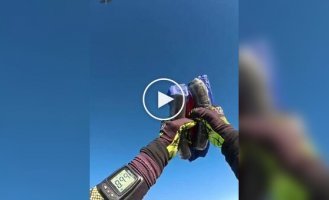 Екстремал випробував дешевий парашут з Amazon — він не відкрився!