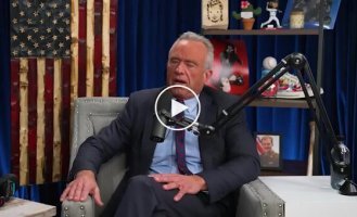 The US Secretary of Health and Human Services explained why he is not afraid of germs