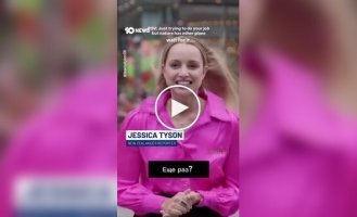 Чайка влетіла в журналістку в прямому ефірі