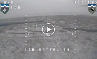 Ukrainian FPV drones attack Russian infantry in the Donetsk region