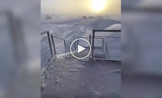 Совсем другой мир: полярник показал, как выглядит погода в -62 в Антарктиде