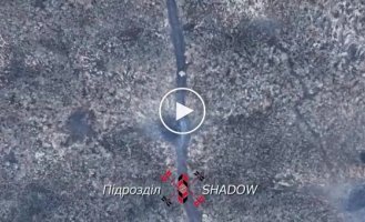 Avdiivka direction, Ukrainian drone drops ammunition on Russian military