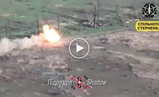 Детонация боекомплекта российского танка после прилета украинского FPV-дрона на Авдеевском направлении