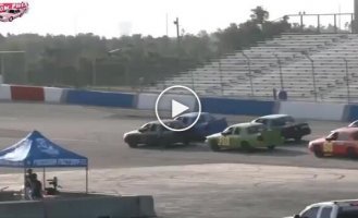 Грандиозный эпикфейл произошел в женском автоспорте