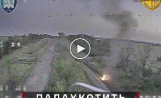 Soldiers of the 414th SBS Brigade burn occupiers' vehicles