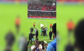 Футбольный тренер считает, что его команда проиграла из-за магии вуду