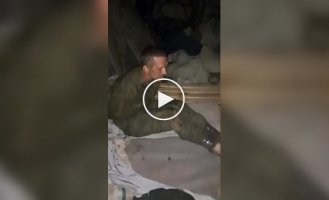 The occupiers torture a comrade with electricity