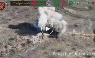 Ukrainian flying drone destroyed Russian ground drone