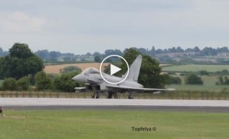 Eurofighter Typhoon does a loop right after takeoff