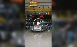 Tucker 48: фара, которая смотрит в поворот