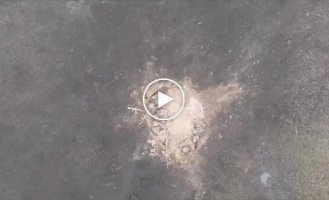 A Ukrainian drone drops grenades on a group of Russian military personnel in the Eastern direction