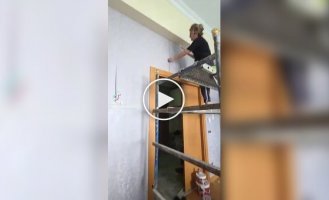 Как аккуратно поклеить обои
