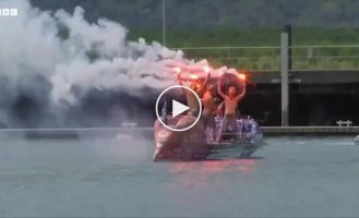 Три брата из Шотландии установили рекорд, переплыв Тихий океан на веслах за 139 дней
