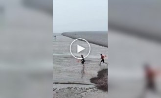 Tide in Vietnam