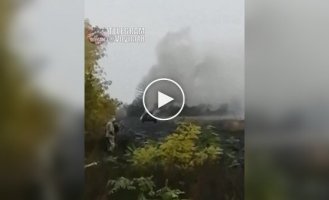Detonation of ammunition of the Russian 152-mm self-propelled gun "Gyacinth-S" in the Lugansk region