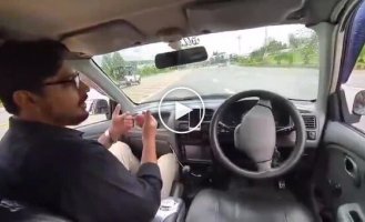Блогер сделал автопилот для автомобиля, но во время тестового заезда что-то пошло не так