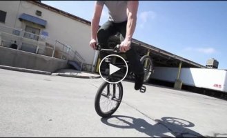 Необычные трюки BMX от Tim Knoll 2013