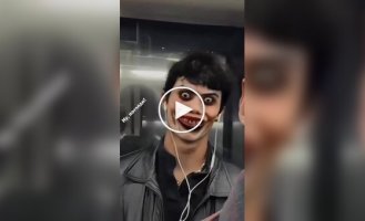 A guy made strangers laugh and scared them with the help of masks in an app