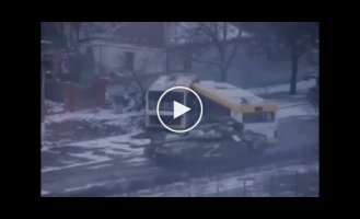 Жуткое видео городских боев в Мариуполе