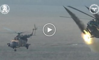 Ukrainian helicopters attack the occupiers near Avdiivka