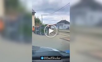 Не стоило трогать эту тележку